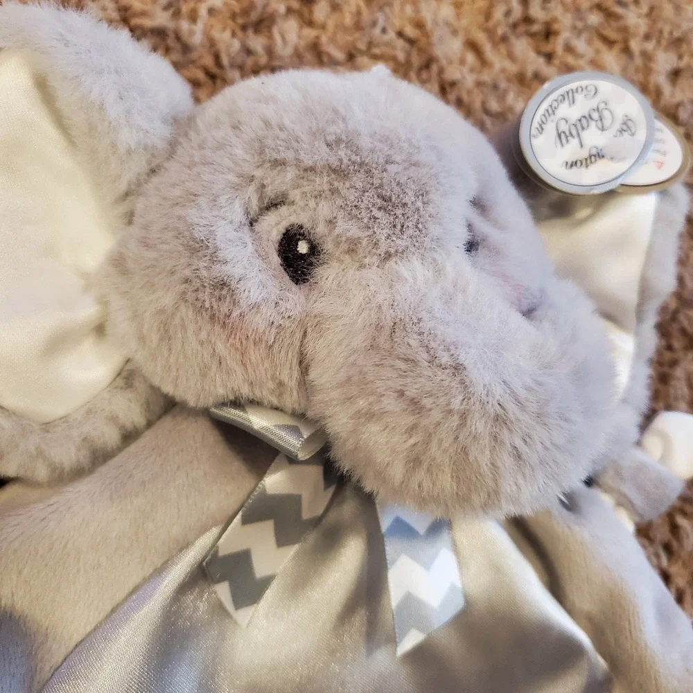 Bearington Baby Collection‎ Elephant Gray baby Lovey knotted Blanket Plush Satin